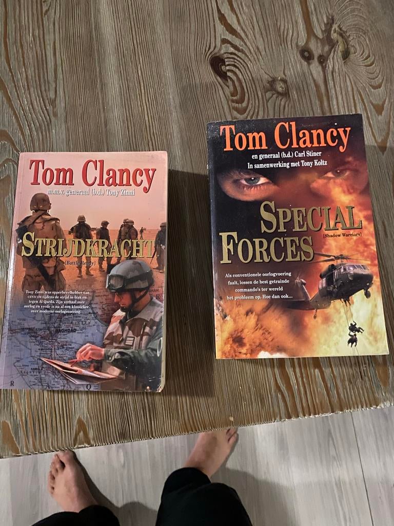 2 boeken van Tom Clancy: Strijdkracht & Special Forces, Ophalen, 1945 tot heden, Gelezen, Algemeen