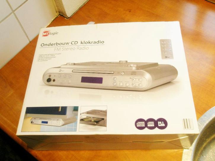 MTlogic Onderbouw CD Radio Klok ( defect ), Audio, Tv en Foto, Radio's, Niet werkend, Radio, Met cd-speler, Ophalen of Verzenden