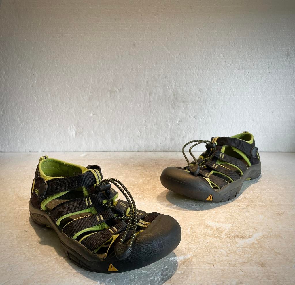 Keen waterproof outdoor trekking wandel sandalen schoenen 36, Ophalen of Verzenden, Zo goed als nieuw, Schoenen