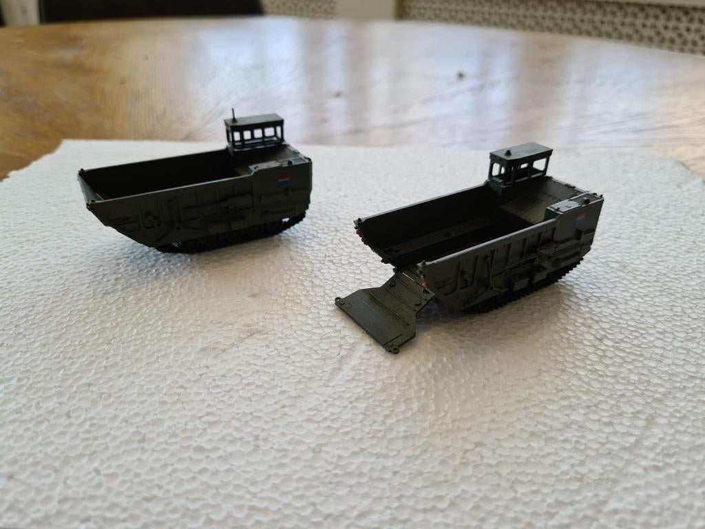 Roco Minitanks - Twee militaire landingsvaartuigen, Overige merken, Gebruikt, 1:50 of kleiner, Overige typen