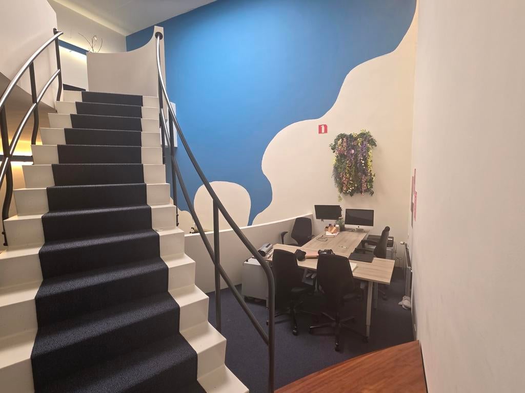 Per direct:  kantoor pand / bedrijfsruimte te huur in Almere, Huizen en Kamers, Kamers te huur