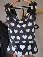 Tula draagzak met babyinzet - Zwart met witte hartjes, Overige merken, Gebruikt, Buik of Rug, Ophalen of Verzenden