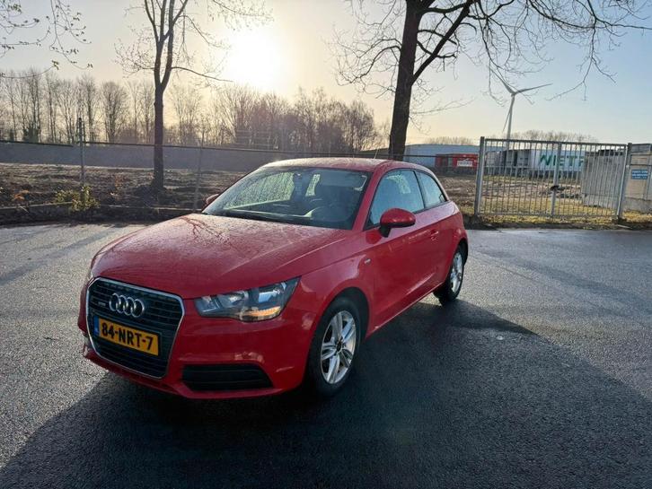 Audi A1 1.2 Tfsi 63KW 2011 Rood, Auto's, Audi, Bedrijf, A1, ABS, Airbags, Airconditioning, Boordcomputer, Centrale vergrendeling