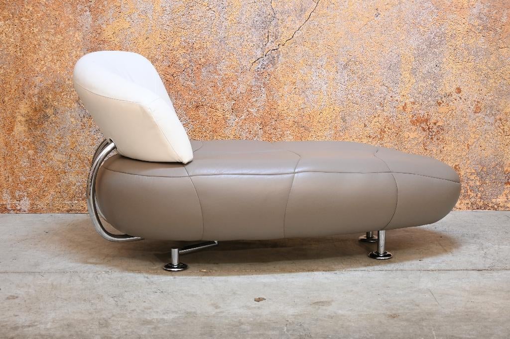 ZGANieuw! leren Leolux Kikko design chaise longue taupekleur, Leolux, Ophalen of Verzenden, Zo goed als nieuw, Minder dan 150 cm
