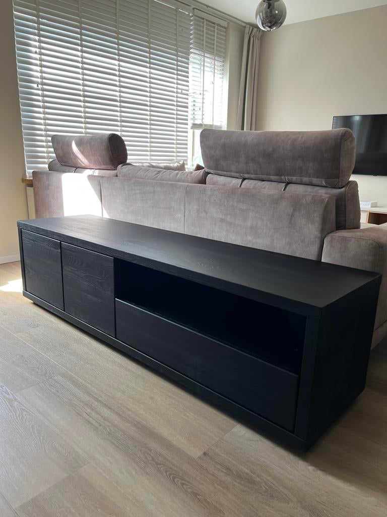 Tv meubel Haco Saalbach zwart, Huis en Inrichting, Kasten | Televisiemeubels, Ophalen, 150 tot 200 cm, Zo goed als nieuw, Minder dan 100 cm