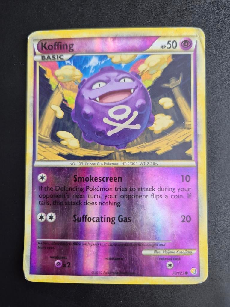 Koffing Pokémon kaart met schade aan de achterkant, Ophalen of Verzenden, Gebruikt, Losse kaart