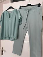 &Co Woman travelbroek en top zachtgroen - mt L, Maat 42/44 (L), Ophalen of Verzenden, Zo goed als nieuw, Lang