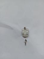 Pin - EUPEN, Verzamelen, Speldjes, Pins en Buttons, Ophalen of Verzenden, Zo goed als nieuw, Stad of Land, Speldje of Pin