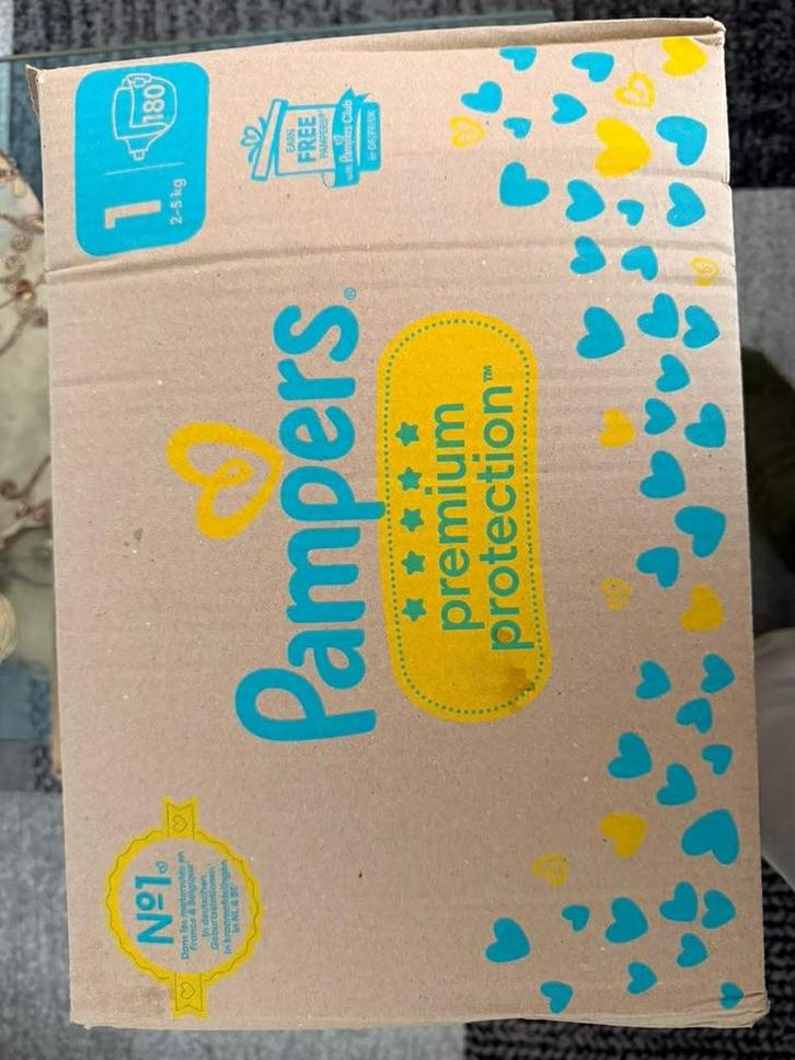 Pampers Premium Protection luiers en Sensitive babydoekjes, Kinderen en Baby's, Overige Kinderen en Baby's, Nieuw, Ophalen of Verzenden