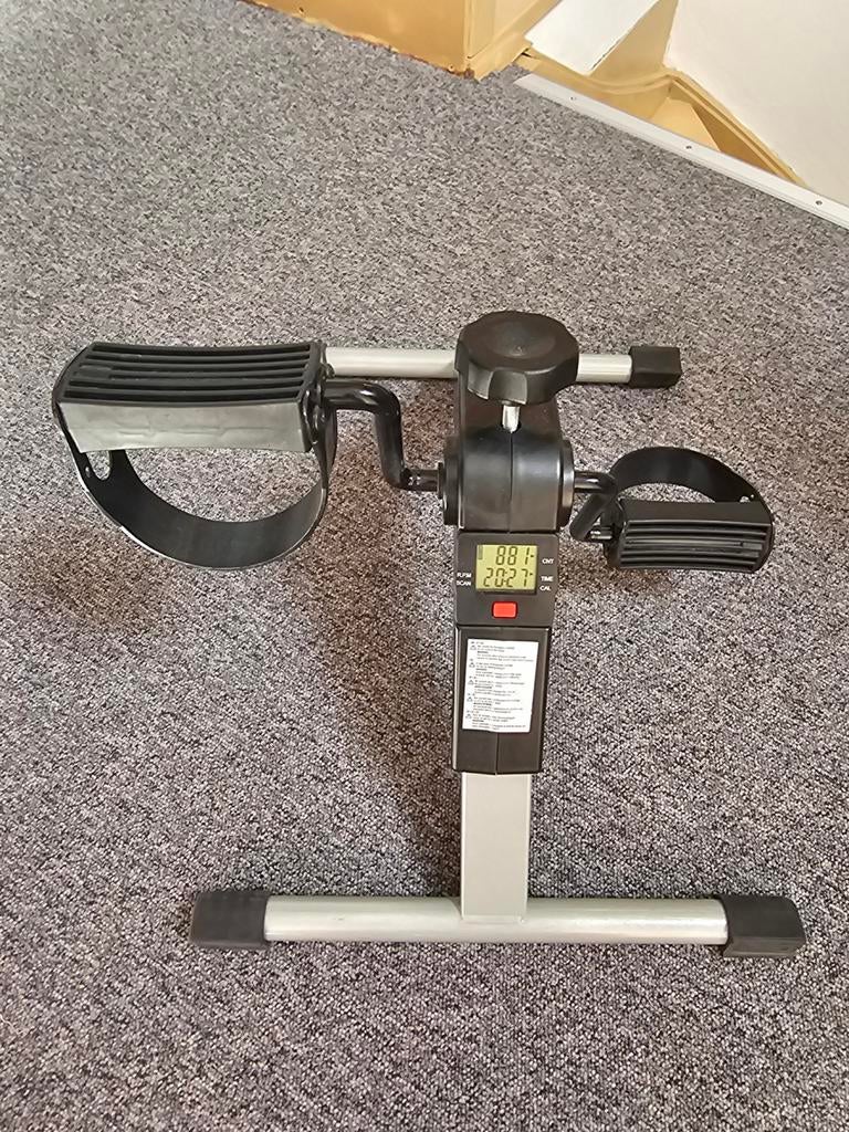 Gebruikte hometrainer stoelfiets, Sport en Fitness, Fitnessapparatuur, Gebruikt, Ophalen of Verzenden, Metaal, Benen