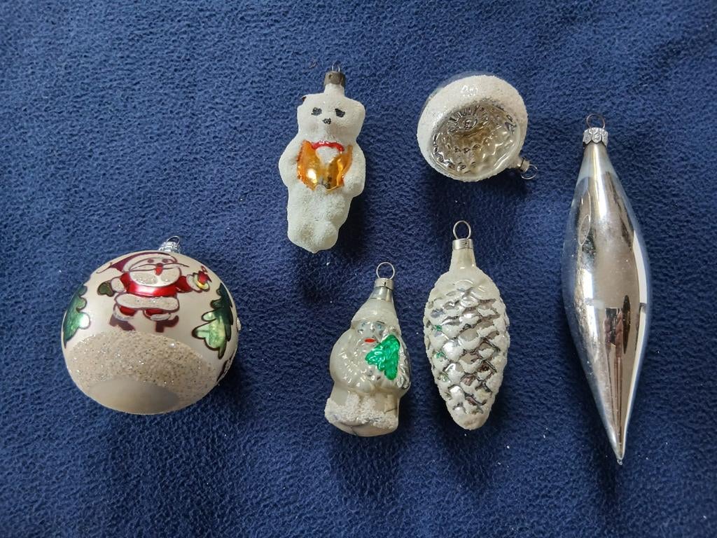 Zes oude kersenballen Aan de onderkant van de Kerstman zit e, Ophalen of Verzenden