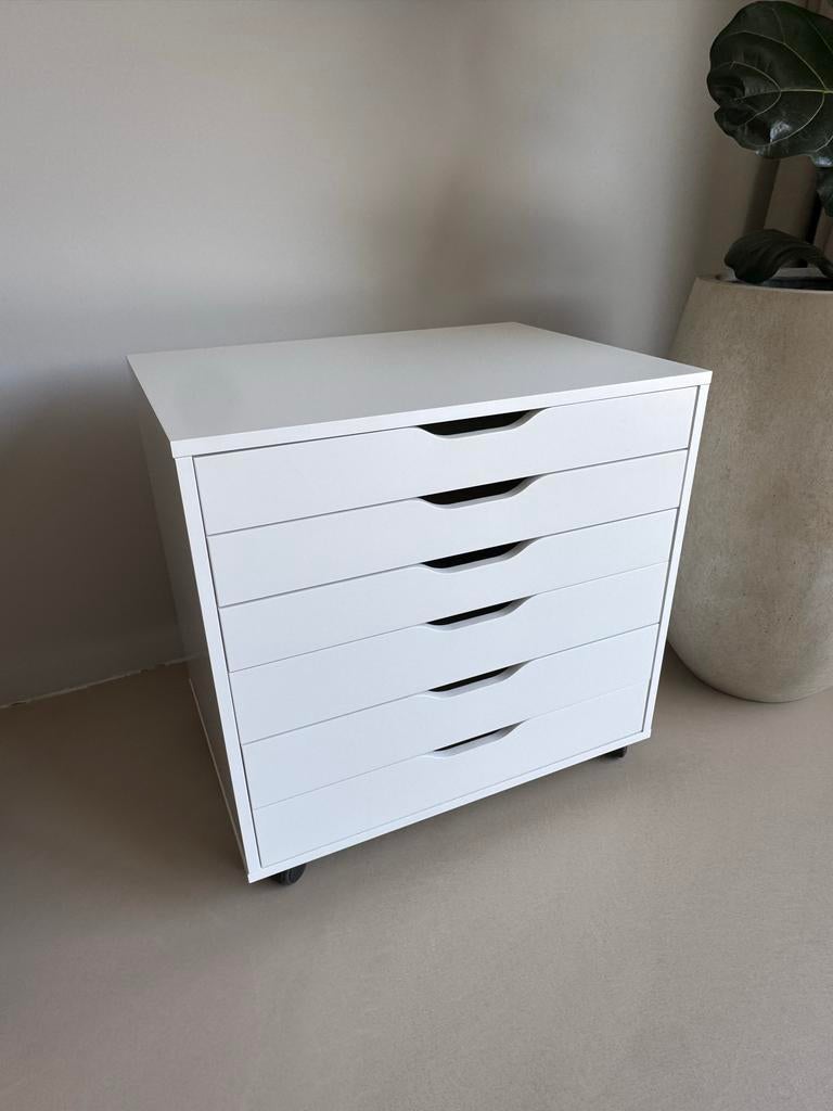 IKEA Alex ladeblok op wielen 67x66cm, Huis en Inrichting, Ophalen, Overige materialen, Gebruikt, 5 laden of meer