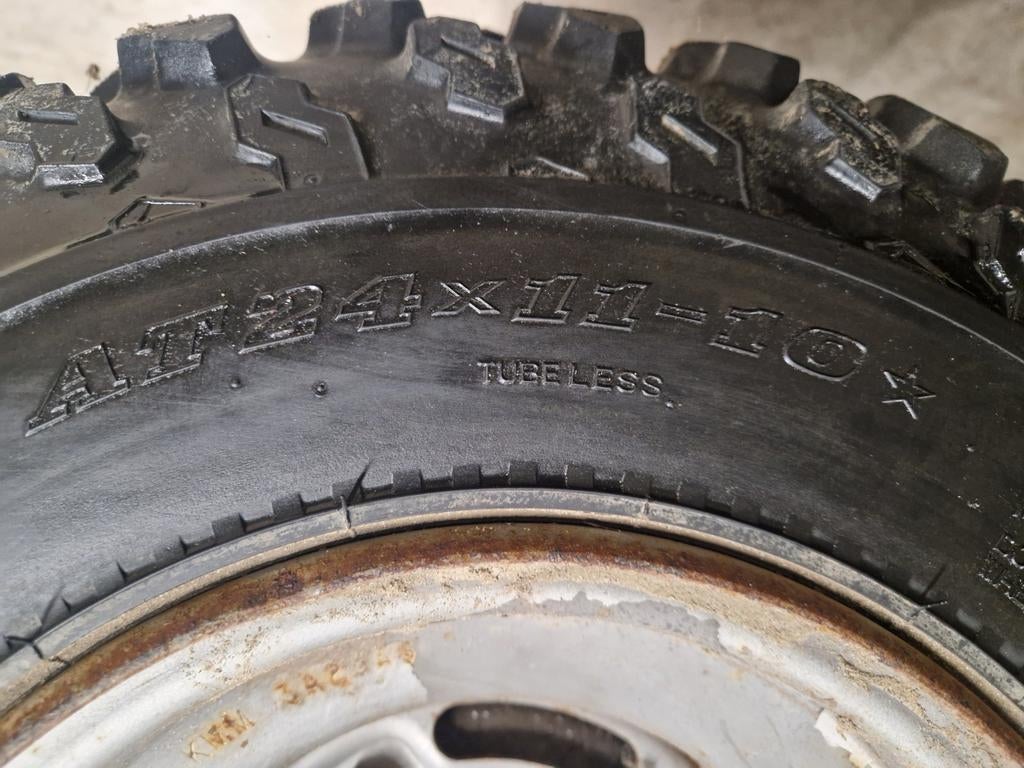 Gezocht quadbanden maat 24-9-10 2 stuks, Ophalen of Verzenden