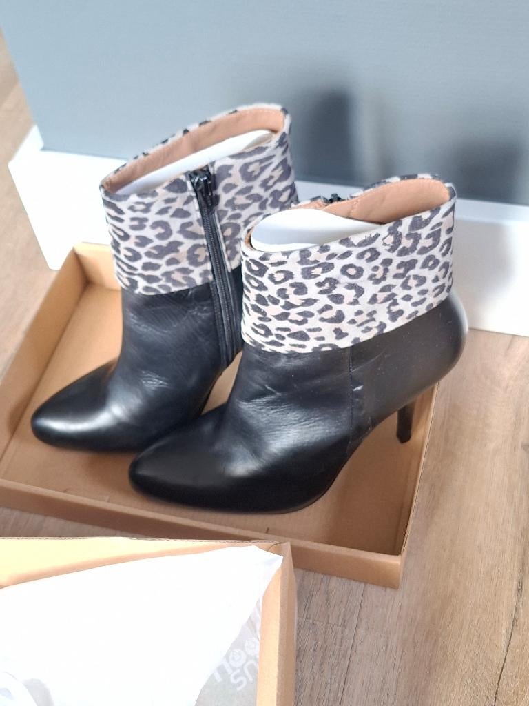 Dames schoenen, Ophalen, Zwart, Lage of Enkellaarzen, Nieuw