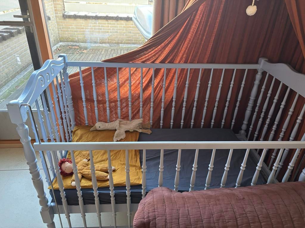 Licht blauw kinderbed, Kinderen en Baby's, Kinderkamer | Bedden, Ophalen, Gebruikt, 70 tot 85 cm, 140 tot 160 cm