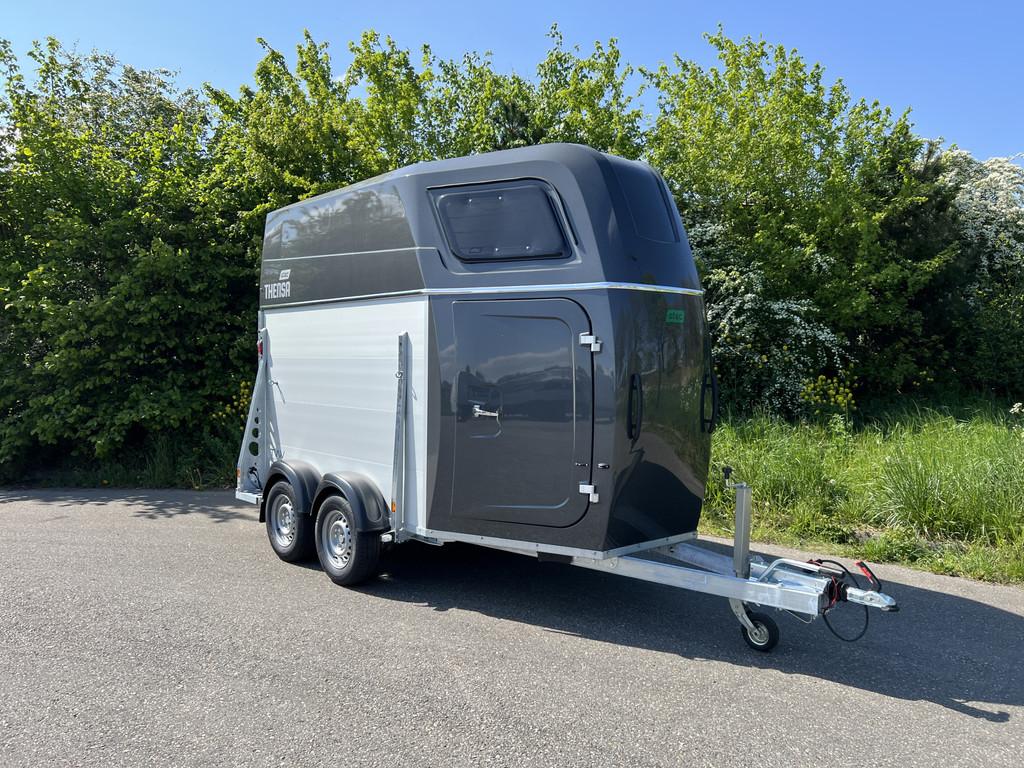 Atec APT 2500 2 paards grijs matallic, met zadelkamer, Overige typen, Textielstraat 2
5107NG  DONGEN, NL, Info@tvwhorsetrucks.com