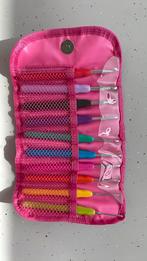 Haaknaalden set in etui – compleet en netje, Ophalen of Verzenden, Zo goed als nieuw, Breien