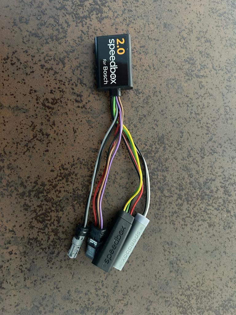 Speedbox 2.0 voor Bosch E-bike Tuning Module, Fietsen en Brommers, Ophalen, Zo goed als nieuw