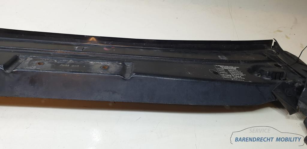 Slotplaat Mercedes W164 ML Klasse voorfront A1645001516 orig, Auto-onderdelen, Carrosserie en Plaatwerk, Gebruikt, Mercedes-Benz AG