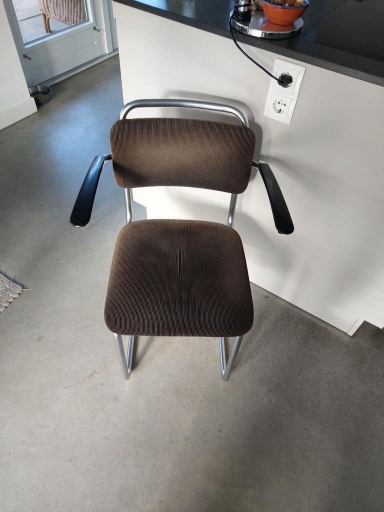 Gezocht: Stoel zoals op foto - omgeving Winterswijk, Gebruikt, Bruin, Ophalen of Verzenden, Stof