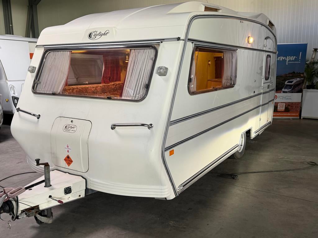 Retro Carlight 46 caravan - Perfect voor avontuur!, Overige merken, Standaardzit, Omvormbare zithoek, Bedrijf