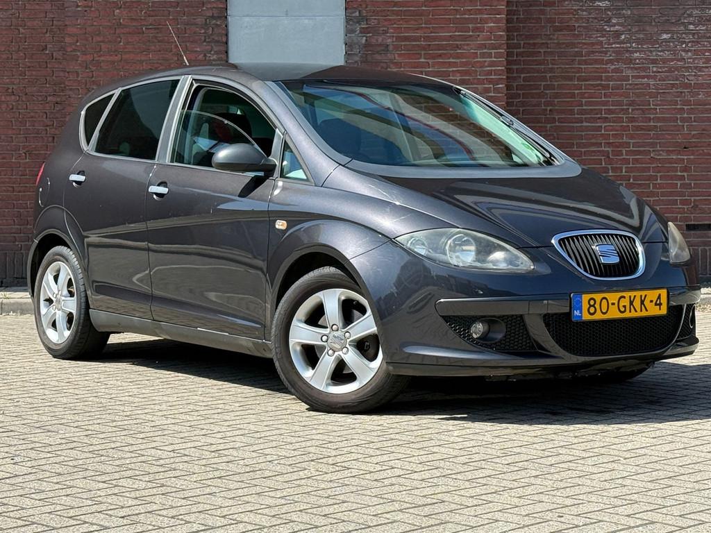 Seat Altea 1.6 Reference|AIRCO|TREKHAAK|INRUILKOOPJE, Gebruikt, 1295 kg, 4 cilinders, Zwart