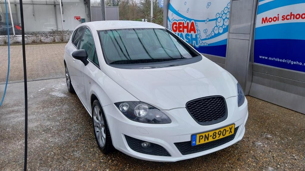 Nette Seat Leon 1p 1.4 Tsi Facelift Pdc Stoelverwarming, Zwart, Leon, Wit, Handgeschakeld