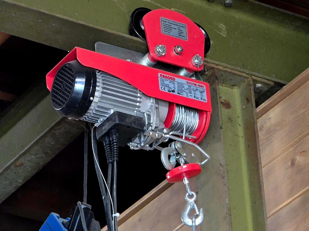Elektrische takel 600kg + loopkat 1000kg  complete set, Doe-het-zelf en Verbouw, Lieren en Takels, Ophalen, Zo goed als nieuw