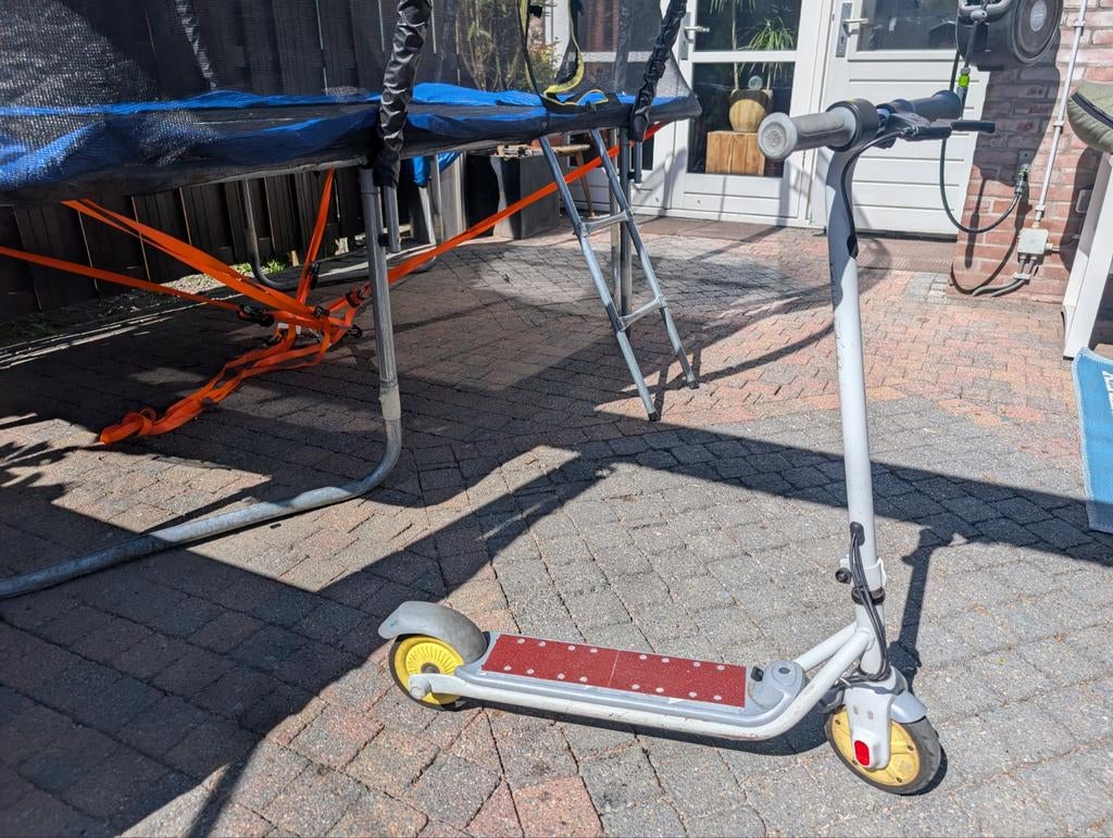 Ninebot C2 E-step - Perfect voor kinderen!, Ophalen, Gebruikt, Elektrische step (E-scooter), Ninebot