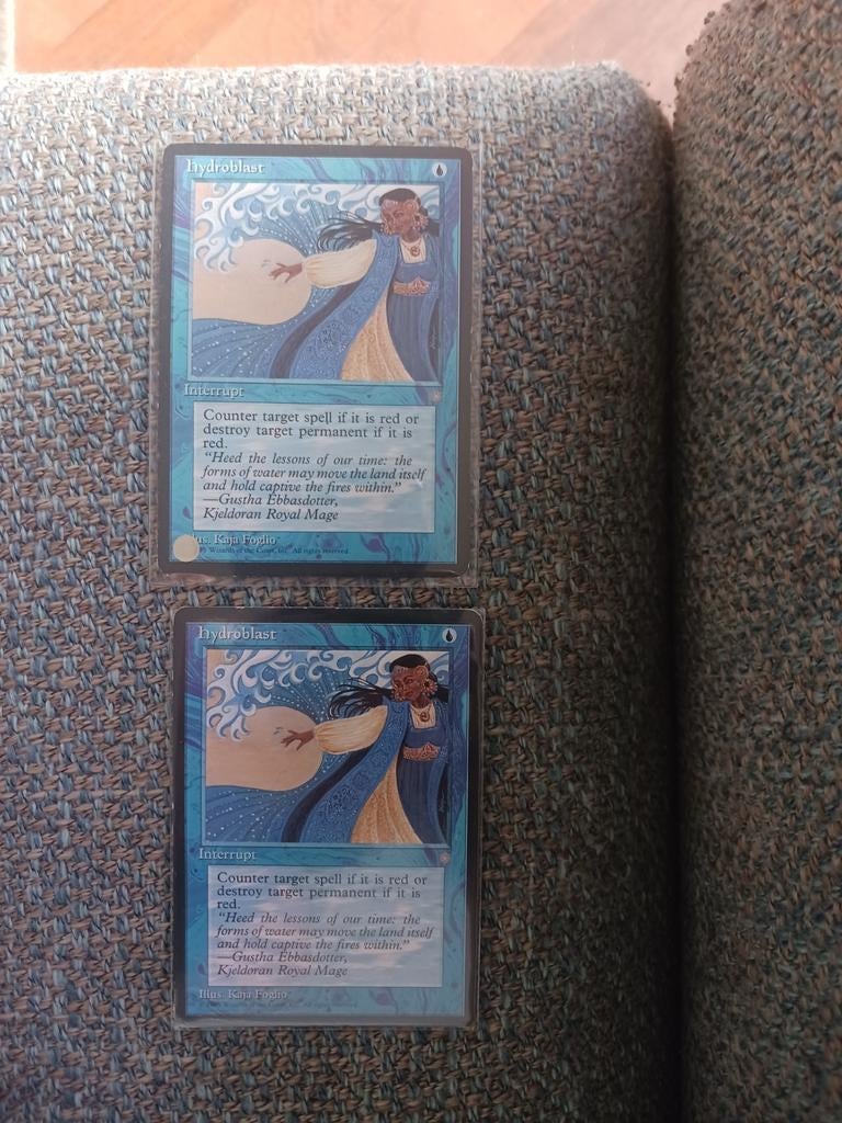2x Hydroblast Magic: The Gathering Kaarten, Hobby en Vrije tijd, Ophalen of Verzenden, Zo goed als nieuw, Losse kaart