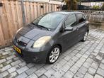 Toyota Yaris 1.8 VVTi TS | NAP | Airco | Nieuwe apk| 5 deurs, Auto's, Toyota, Voorwielaandrijving, Stof, Elektrische ramen, Zwart