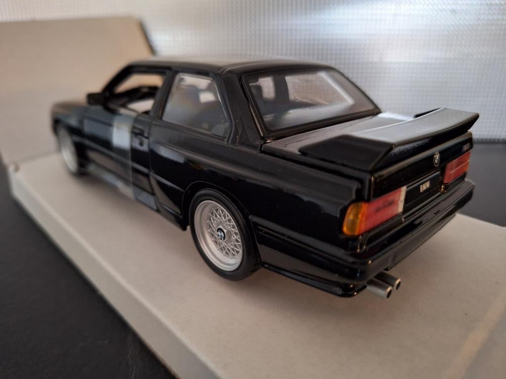 BMW M3 E30 1990 Schaal 1:24, Auto, Burago, Burago, Nieuw