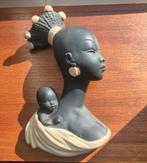 Vintage jaren '50 wanddecoratie, vrouw met baby op rug, Ophalen of Verzenden, Gebruikt, Mens