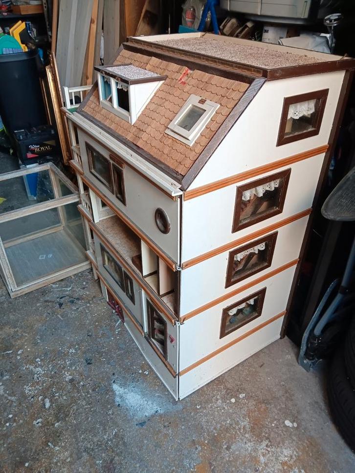 Poppenhuis, Verzamelen, Poppenhuizen en Toebehoren, Gebruikt, Poppenhuis, Ophalen