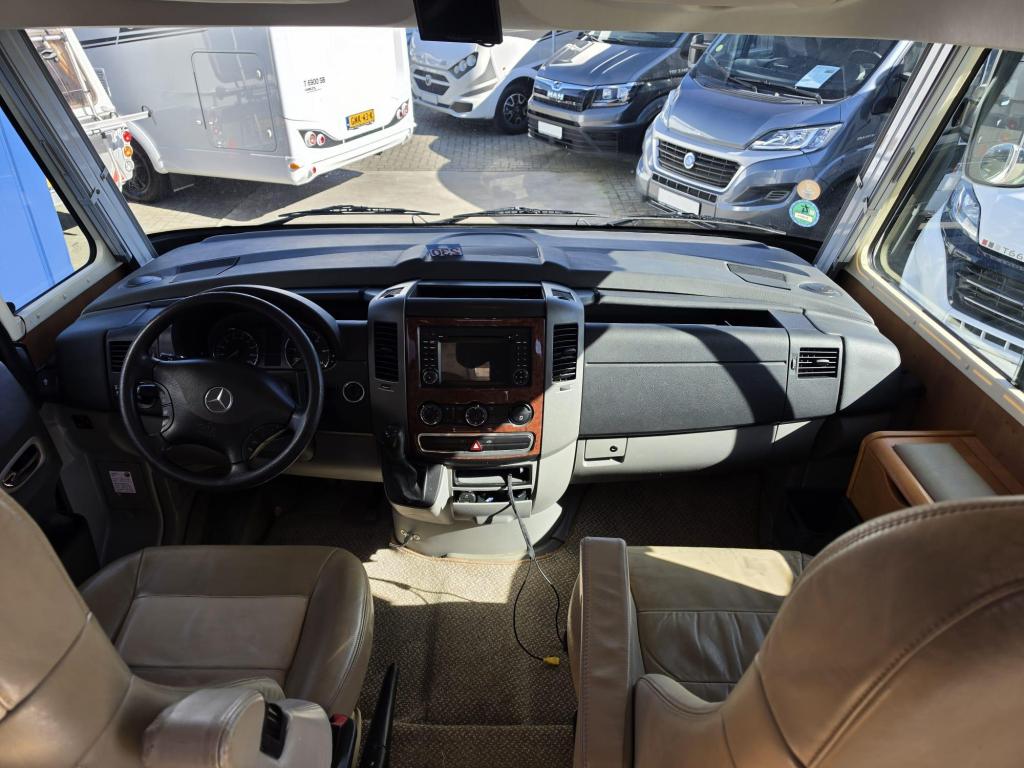 Rapido 966M Off-Grid + Leveling, Caravans en Kamperen, Campers, Ringverwarming, Treinzit, Bedrijf, Diesel