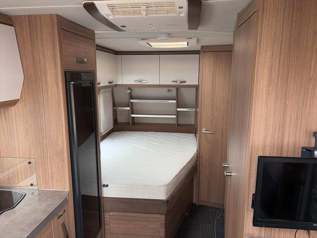 Tabbert Rossini Booster 490 TD Zeer compleet!!, Caravans en Kamperen, Caravans, Rondzit, Tabbert, Bedrijf, Schokbreker