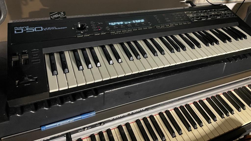 Legendarische Roland D50 + CrystalX card, Multi Mode & SKB, Ophalen, Met midi-aansluiting, Roland, 61 toetsen