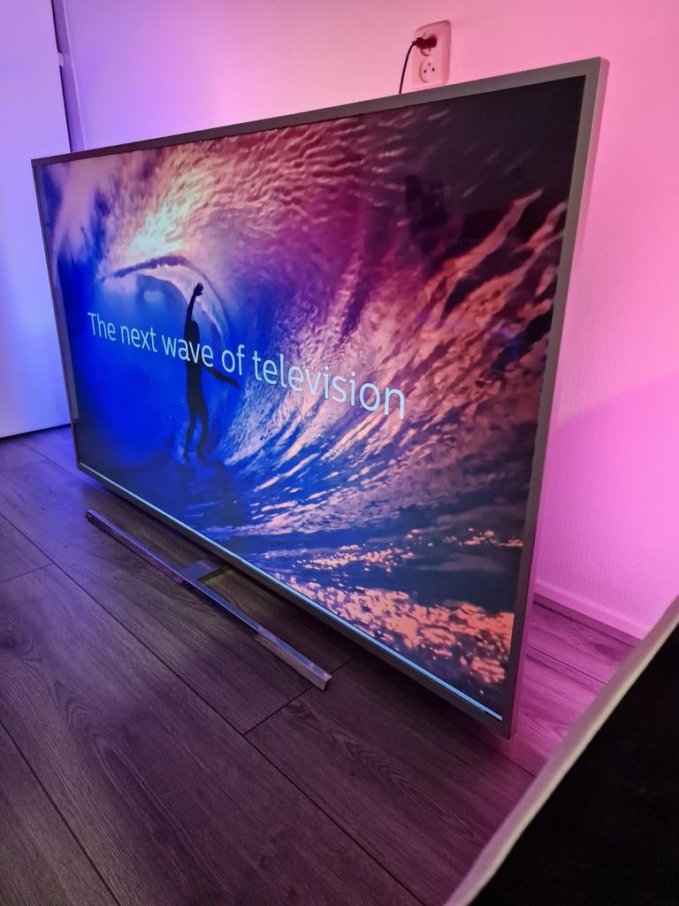 58 inche Led smart tv 4k ultra hd Philips ambilight 335 euro, Ophalen of Verzenden, Zo goed als nieuw, 100 cm of meer, Philips