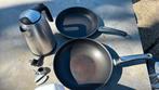 2 Pannen en een waterkoker. Gratis afhalen., Auto diversen, Ophalen of Verzenden, Zo goed als nieuw