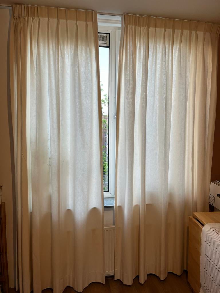 Prachtige nieuwe HEMA gordijnen gebroken wit, Huis en Inrichting, Stoffering | Gordijnen en Lamellen, Ophalen, 100 tot 150 cm