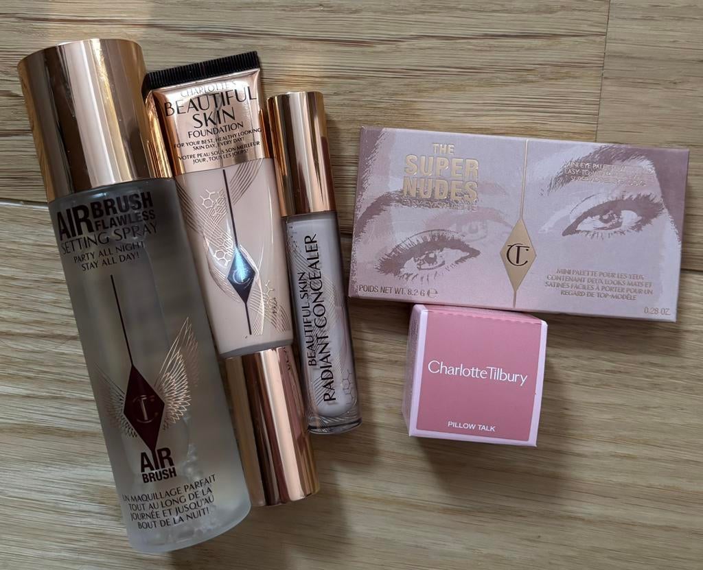 Charlotte Tilbury Makeup Set, Sieraden, Tassen en Uiterlijk, Uiterlijk | Cosmetica en Make-up, Overige kleuren, Gehele gezicht