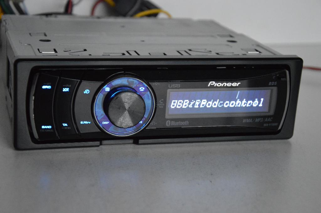 PIONEER  DEH-P7100BT  MP3  AUX  USB  BLUETOOTH, Ophalen of Verzenden, Zo goed als nieuw