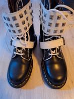 Dr martens, Ophalen of Verzenden, Zo goed als nieuw, Zwart