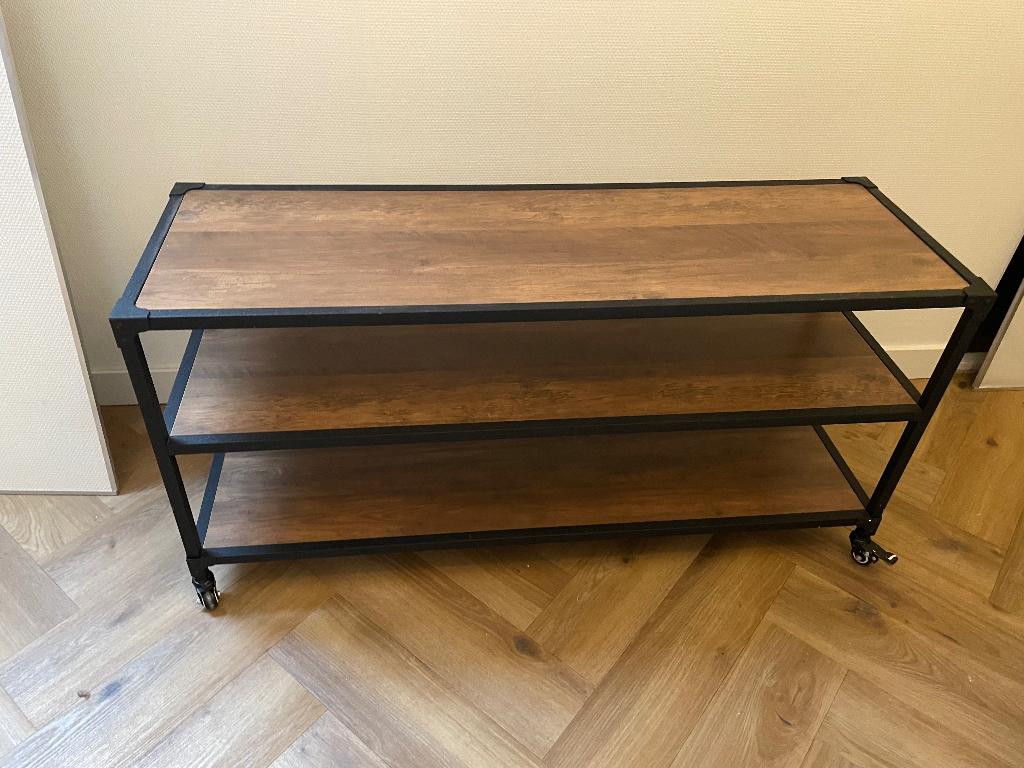 Tv meubel op wielen ( kunstof), Ophalen, Kunststof, 100 tot 150 cm, Zo goed als nieuw