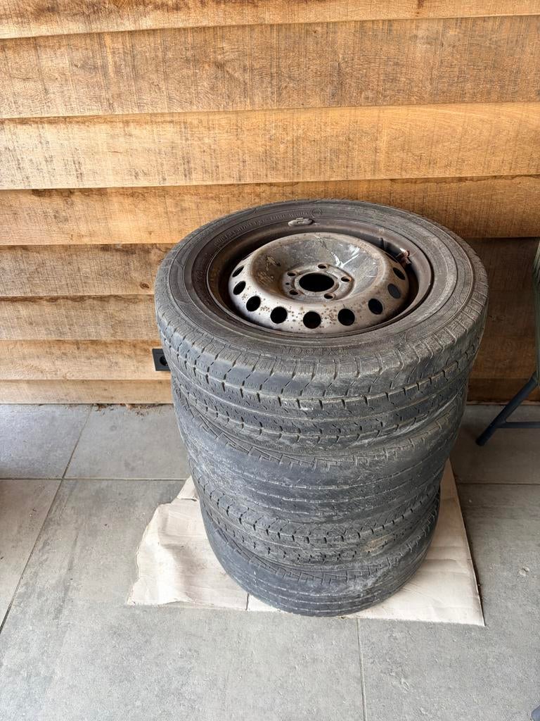 Winterbanden met velgen 205/65 R16 C steekmaat 5x118, Auto-onderdelen, Banden en Velgen, Banden en Velgen, Winterbanden, 16 inch