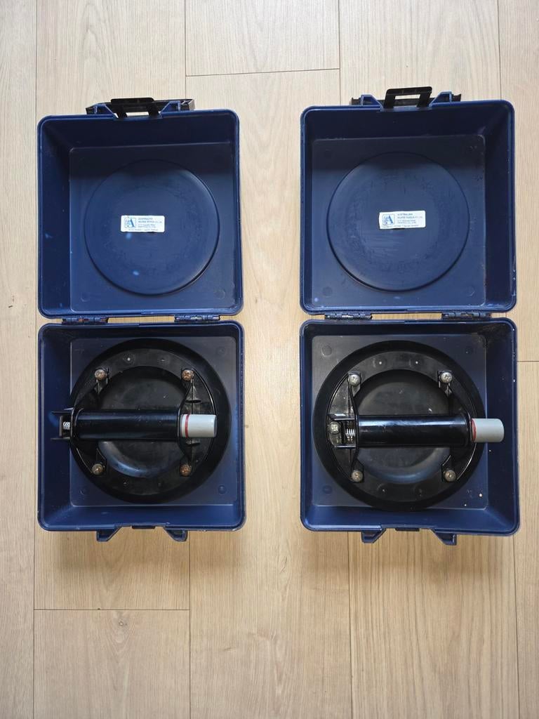 2 glas zuigers in koffertjes, glas dragers, vacuüm dragers, Ophalen of Verzenden