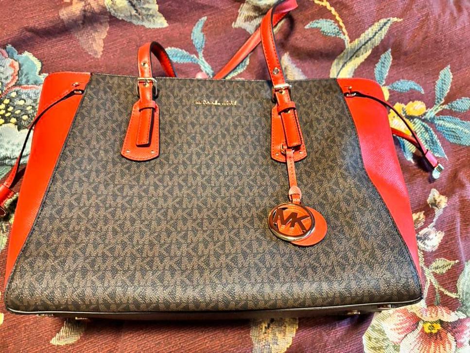 Mooie Michael Kors tas nog helemaal nieuw, Ophalen of Verzenden, Zo goed als nieuw, Zwart