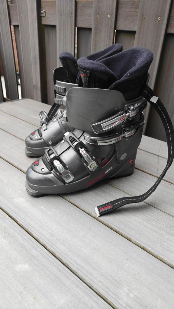 Nordica skischoenen maat 43 met tas, Sport en Fitness, Skiën en Langlaufen, Gebruikt, Schoenen, Skiën, Nordica, Ophalen of Verzenden