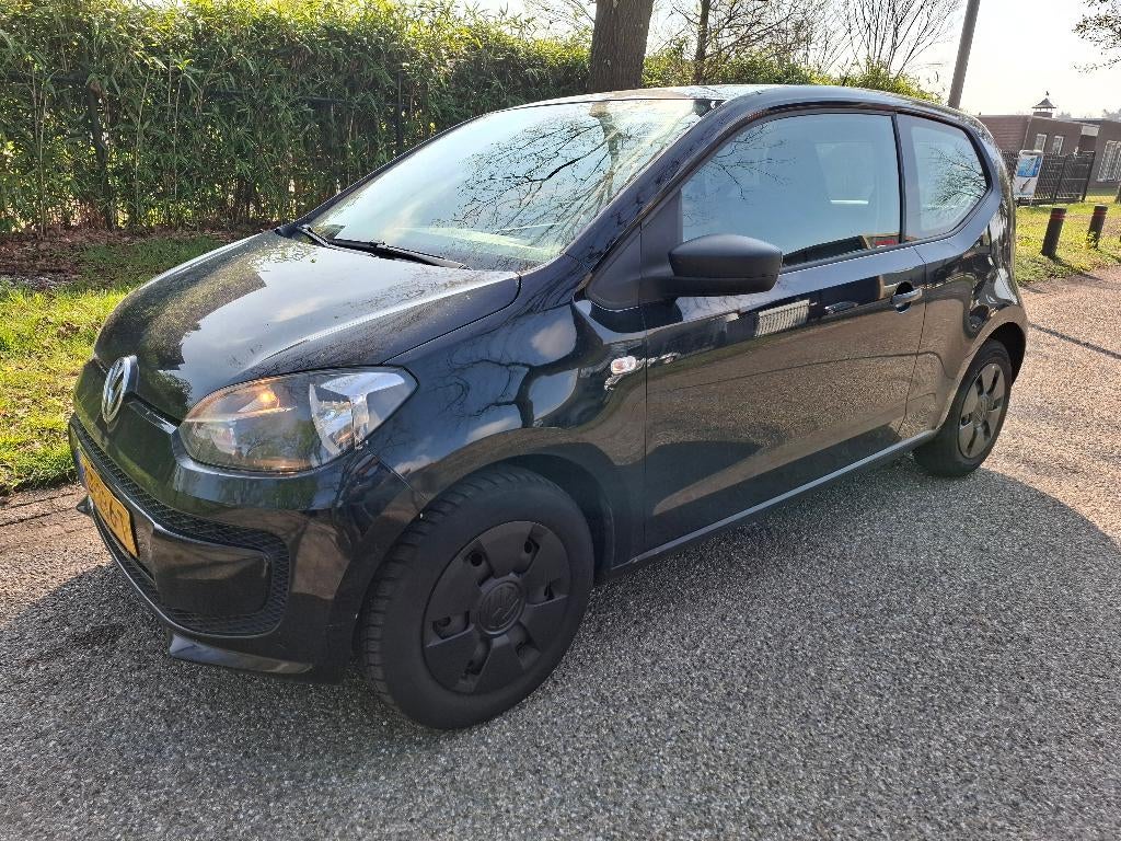 Volkswagen up! 1.0 44KW 2012 Zwart | Airco, Voorwielaandrijving, Stof, 4 stoelen, Startonderbreker