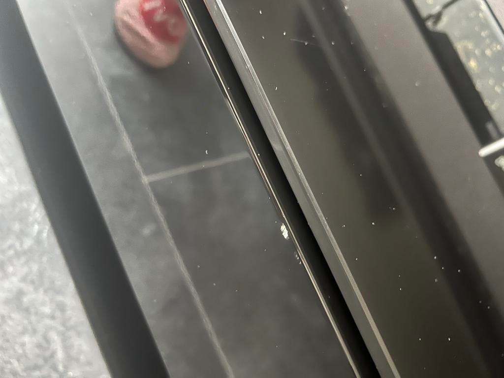 Stevige zwarte tv-kast met glazen platen, Huis en Inrichting, Gebruikt, 100 tot 150 cm, Ophalen of Verzenden, Glas